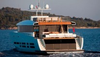 Motor yacht KANGA -  Aft View